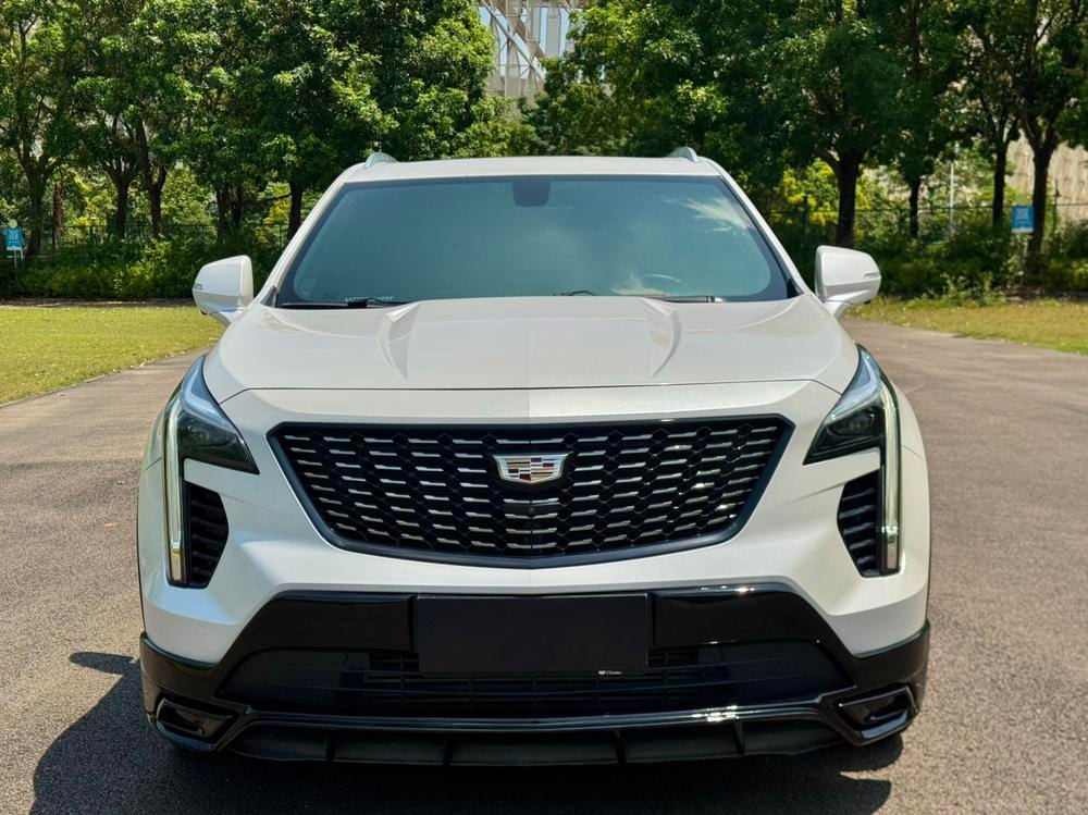 Cadillac XT4 2020 — фото автомобиля 1