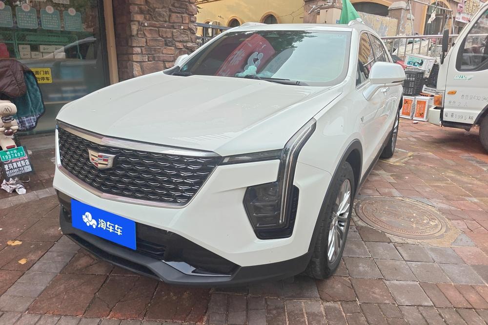 Cadillac XT4 2024 — фото автомобиля