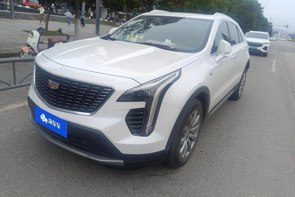 Cadillac XT4 2021 — фото автомобиля