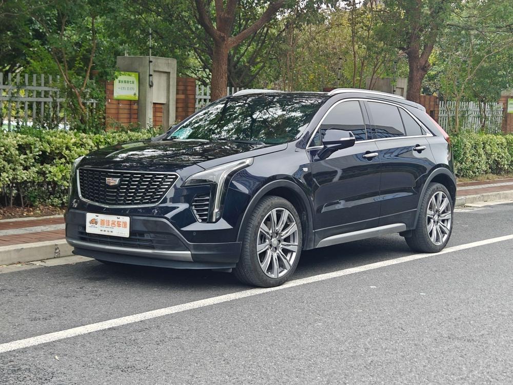 Cadillac XT4 2020 — фото автомобиля 1
