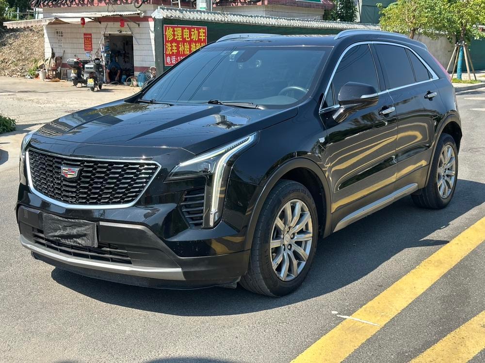 Cadillac XT4 2021 — фото автомобиля