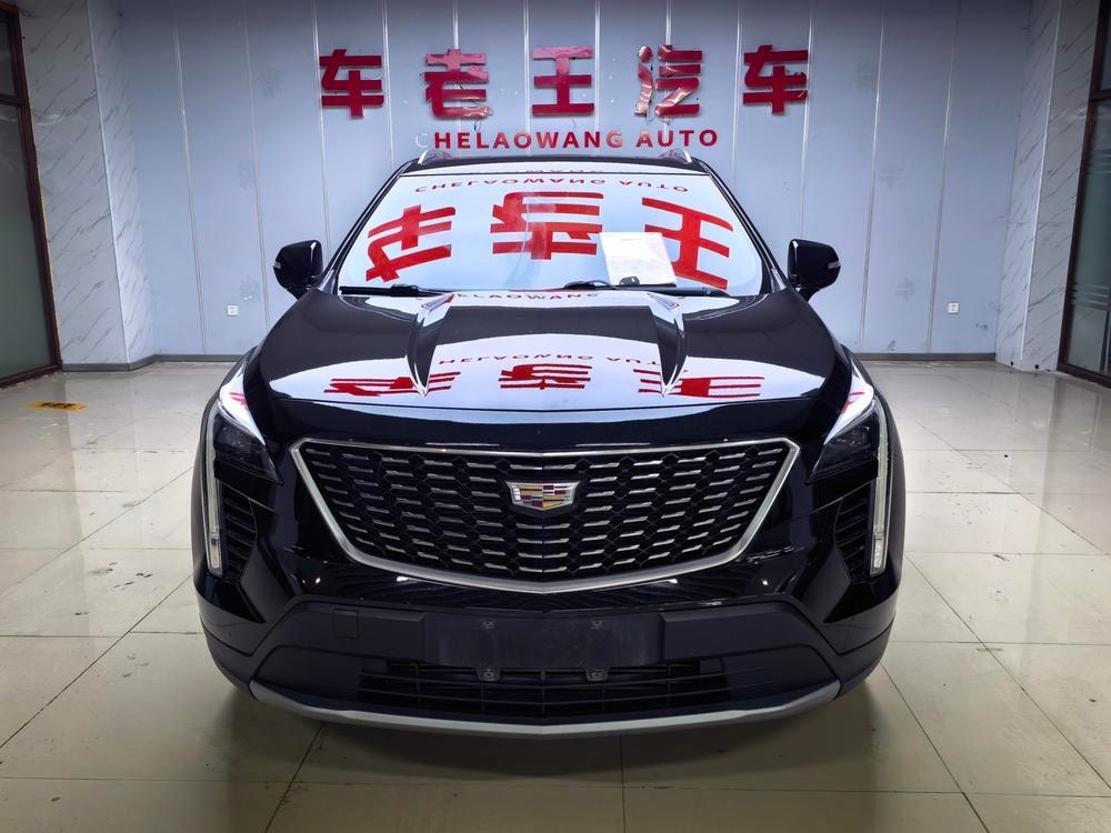 Cadillac XT4 2021 — фото автомобиля 1