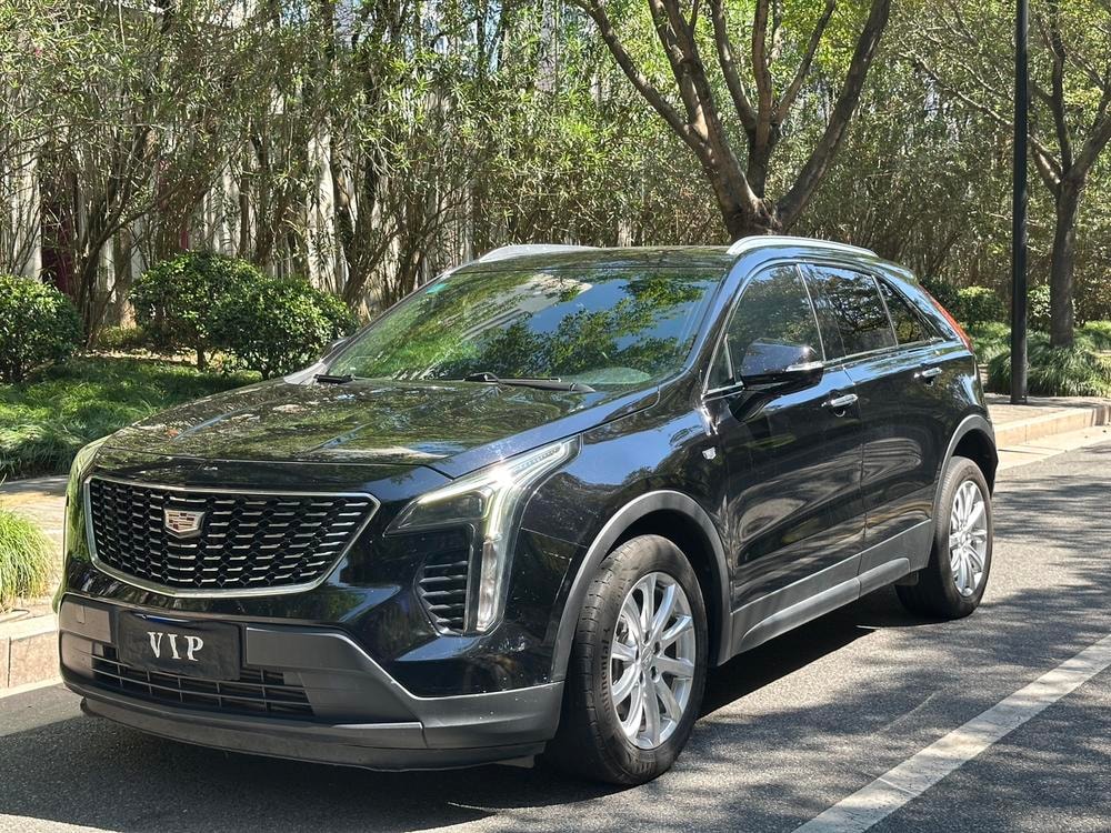 Cadillac XT4 2021 — фото автомобиля