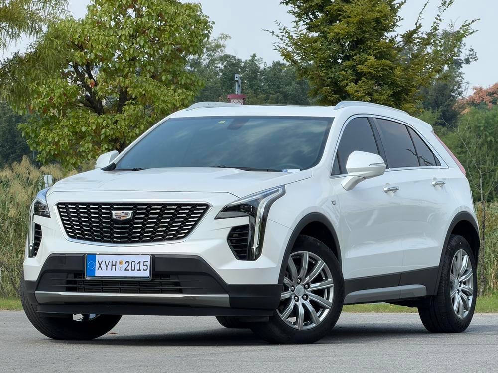 Cadillac XT4 2020 — фото автомобиля 1