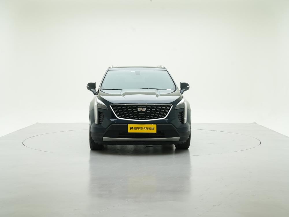 Cadillac XT4 2021 — фото автомобиля