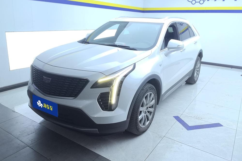Cadillac XT4 2021 — фото автомобиля