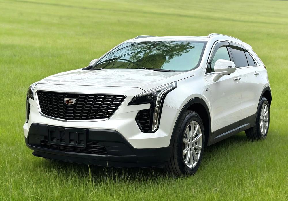 Cadillac XT4 2022 — фото автомобиля