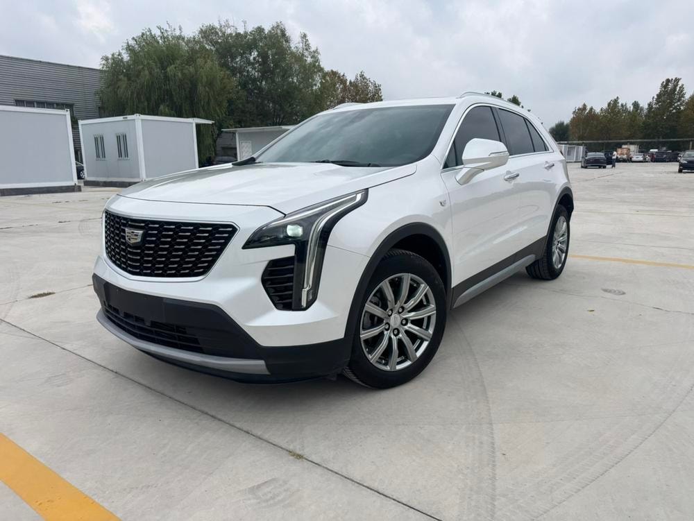 Cadillac XT4 2018 — фото автомобиля