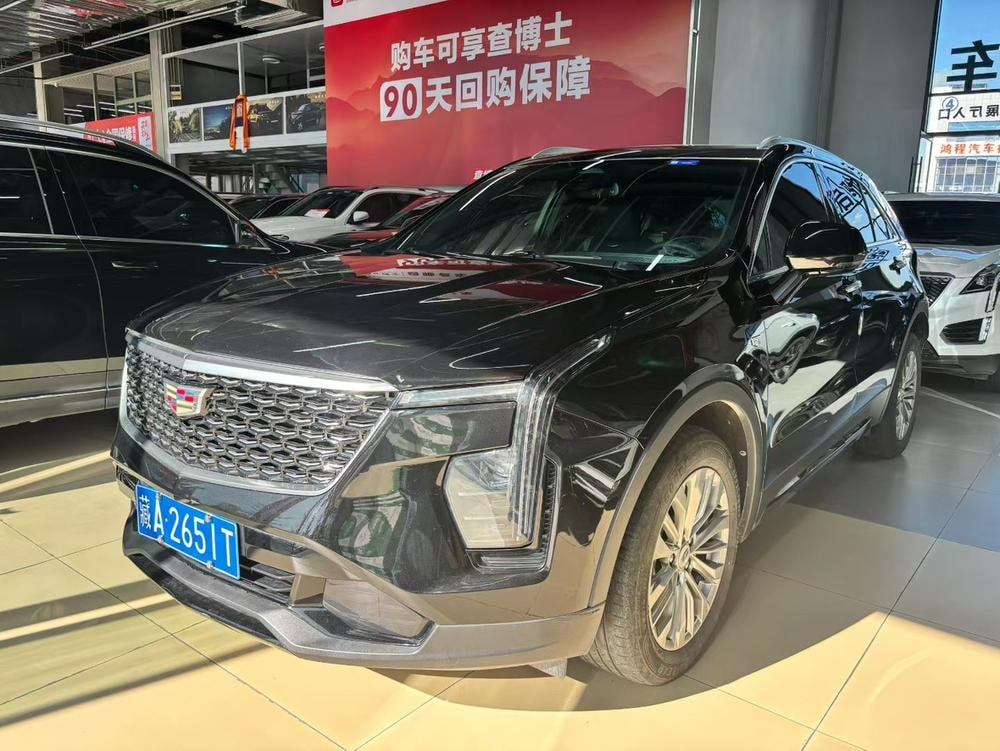 Cadillac XT4 2023 — фото автомобиля