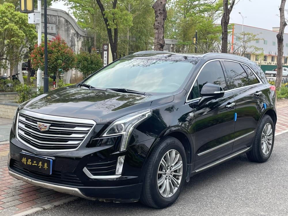 Cadillac XT5 2018 — фото автомобиля 1