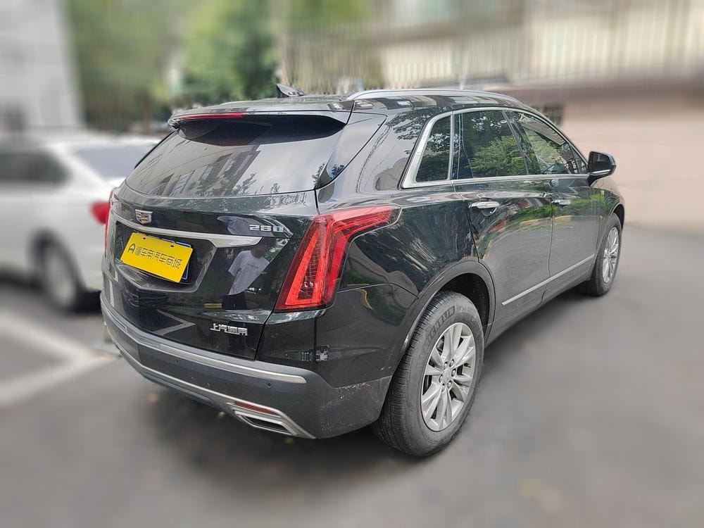 Cadillac XT5 2023 — фото автомобиля