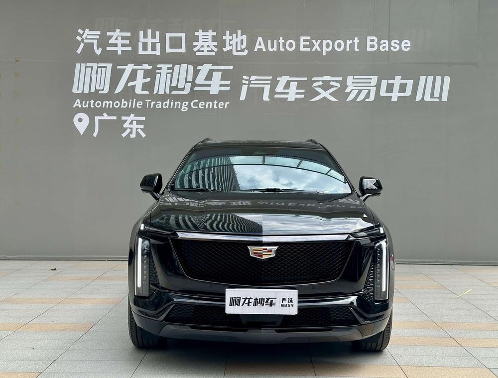 Cadillac XT5 2026 — фото автомобиля