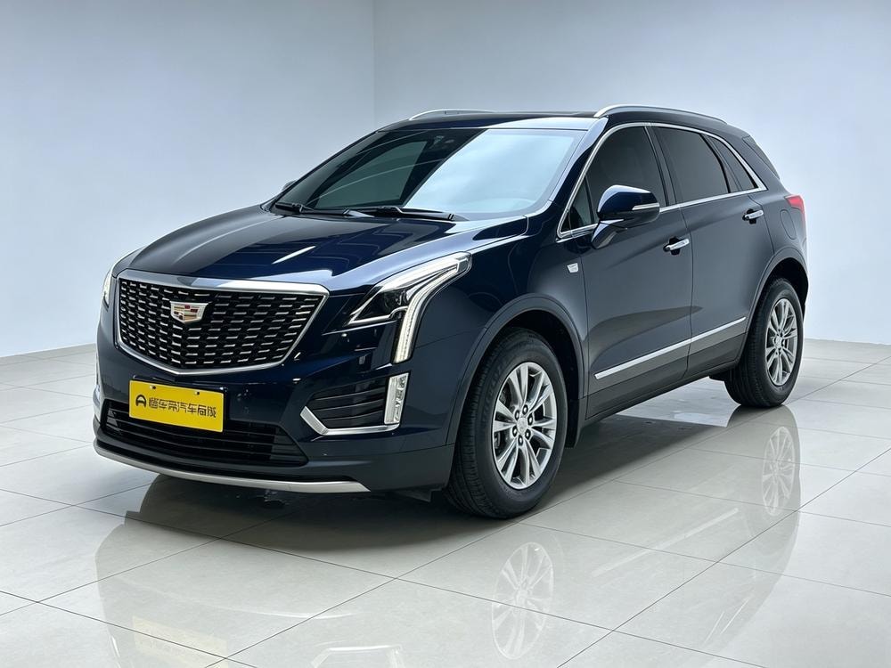 Cadillac XT5 2022 — фото автомобиля 1