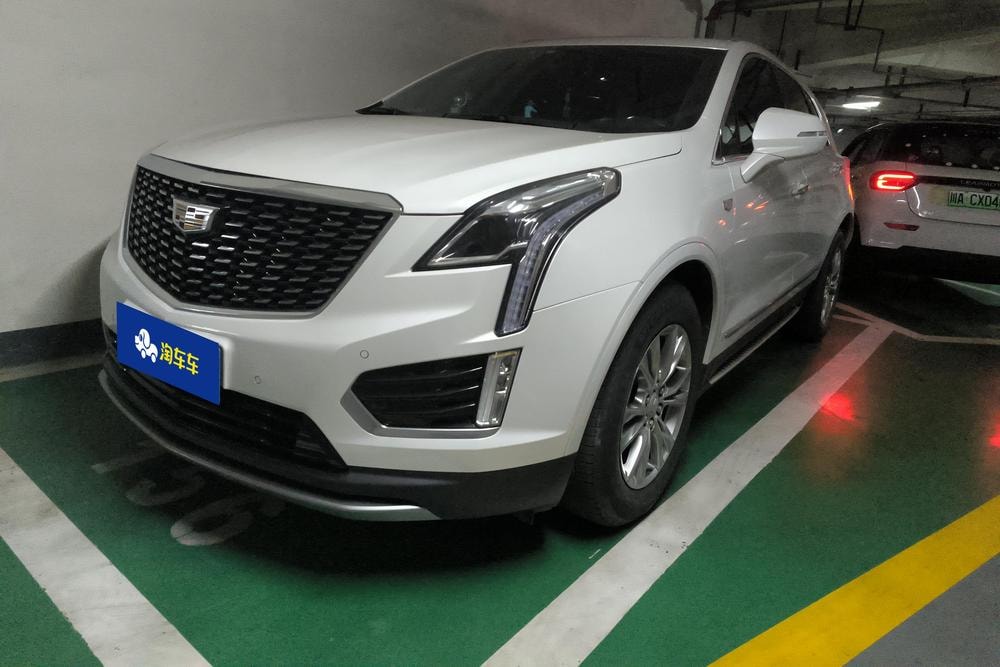 Cadillac XT5 2021 — фото автомобиля