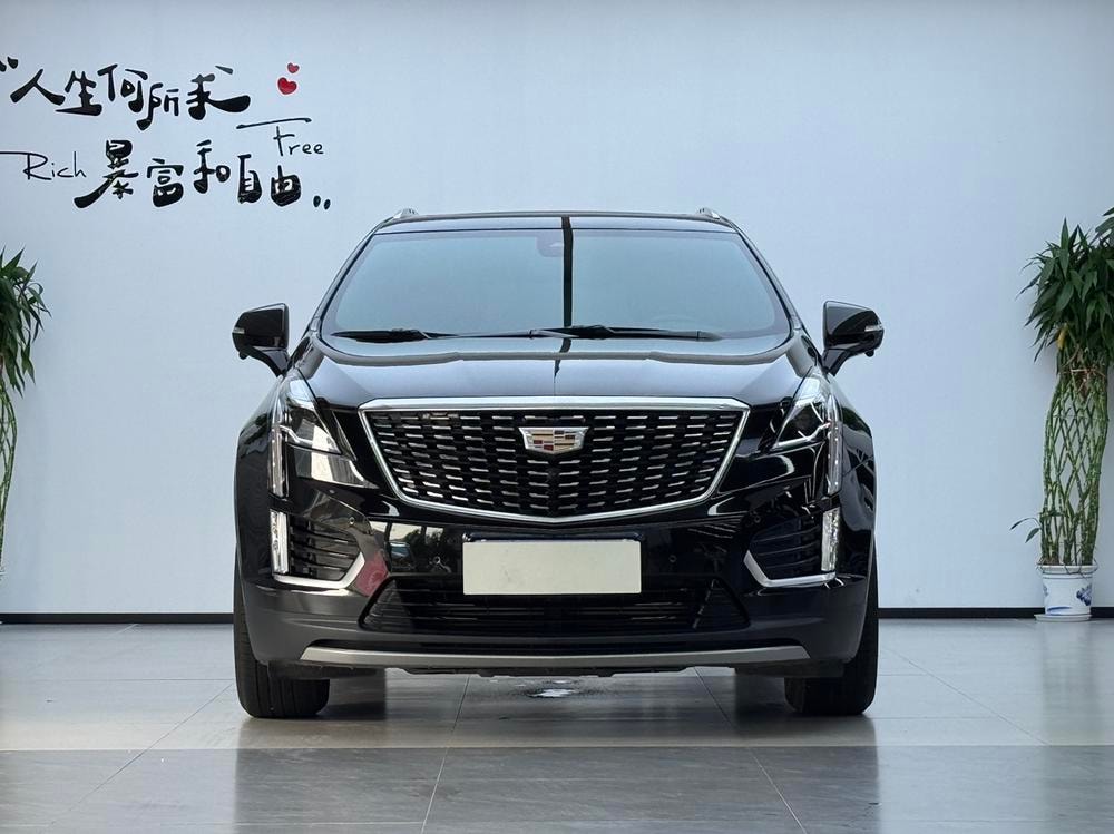 Cadillac XT5 2024 — фото автомобиля