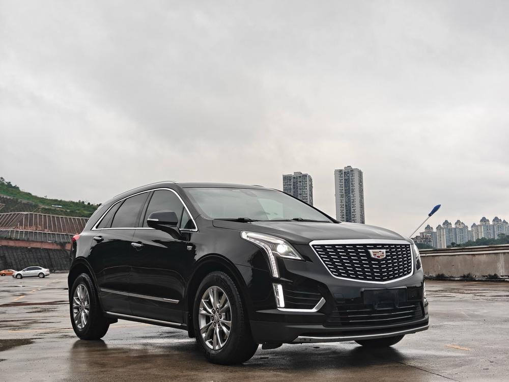 Cadillac XT5 2021 — фото автомобиля