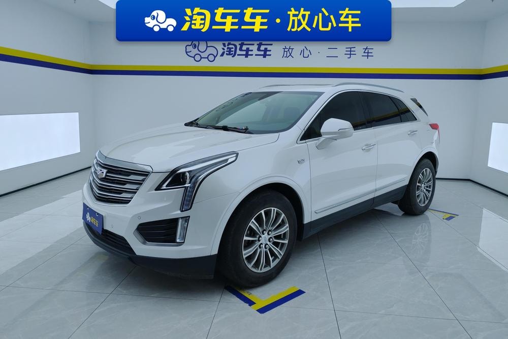 Cadillac XT5 2018 — фото автомобиля 1