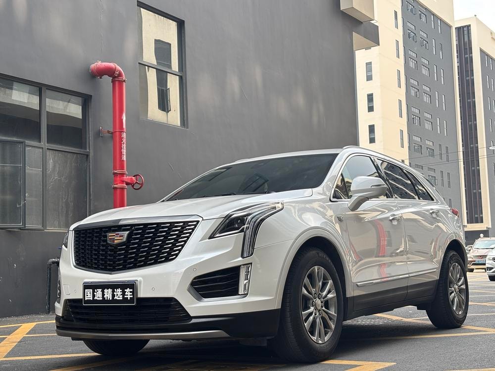 Cadillac XT5 2020 — фото автомобиля 1