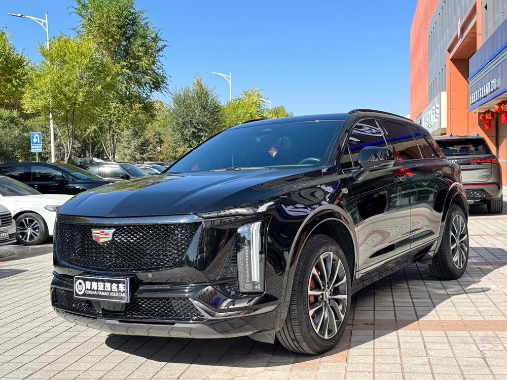 Cadillac XT5 2025 — фото автомобиля