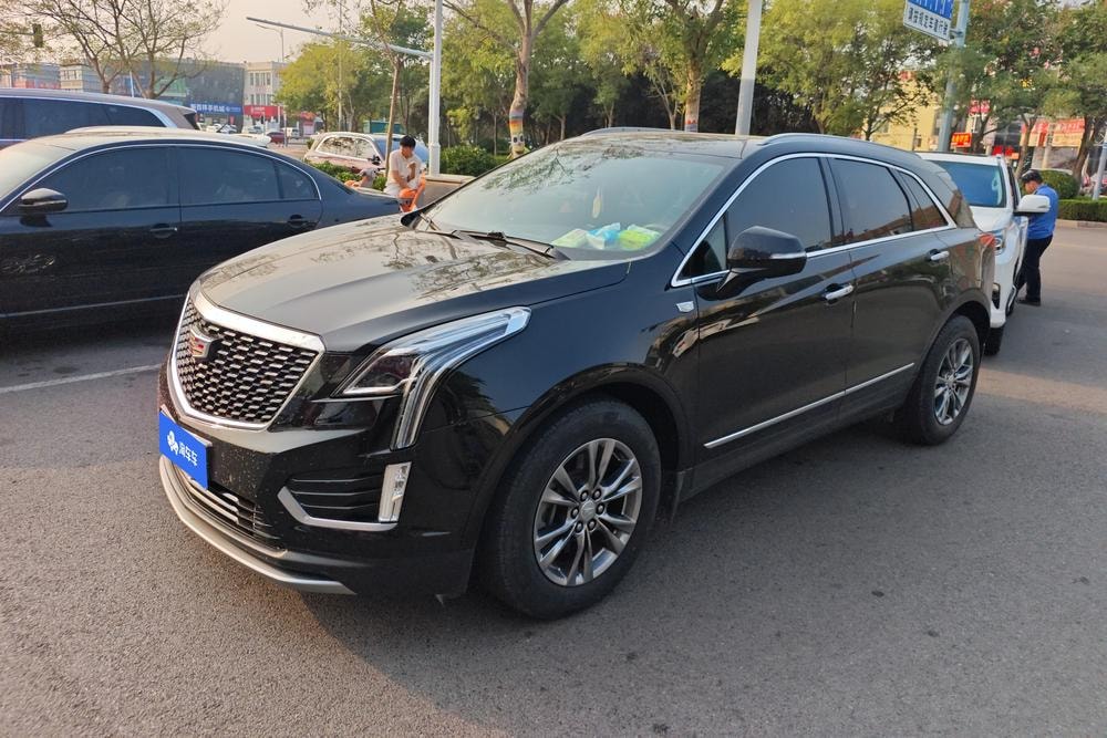 Cadillac XT5 2020 — фото автомобиля 1