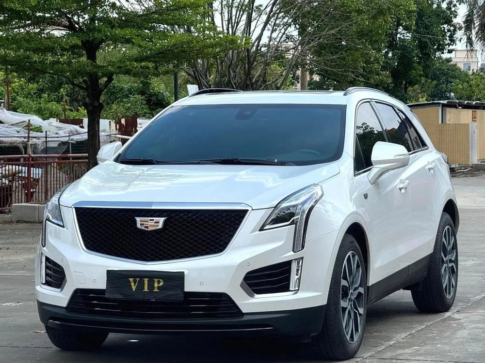Cadillac XT5 2022 — фото автомобиля