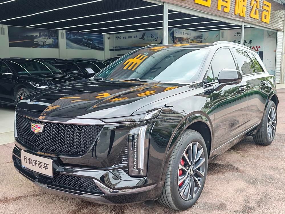 Cadillac XT5 2025 — фото автомобиля 1
