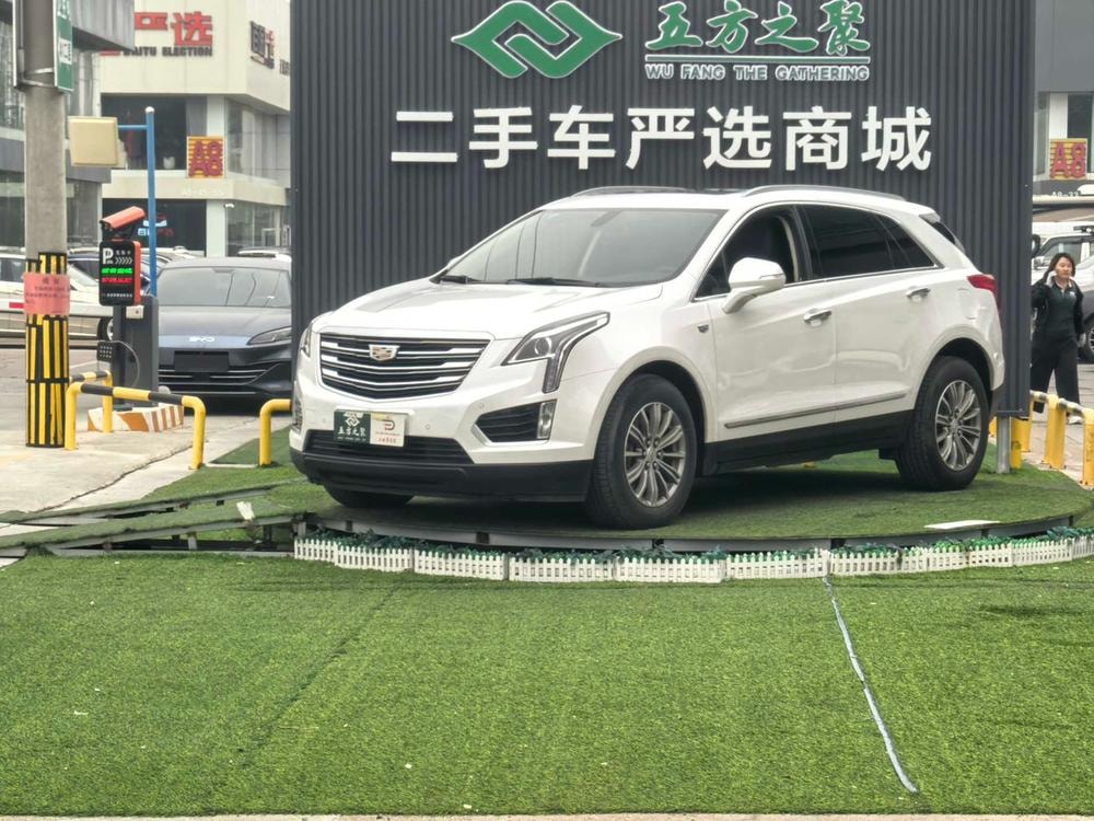 Cadillac XT5 2016 — фото автомобиля