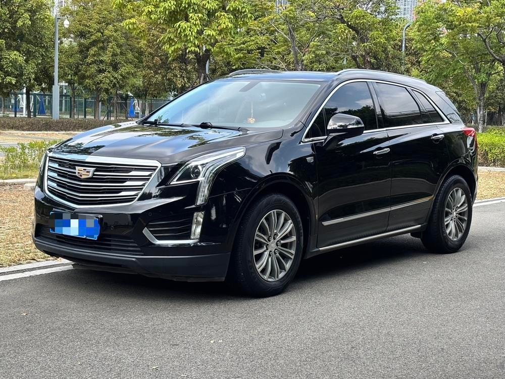 Cadillac XT5 2018 — фото автомобиля