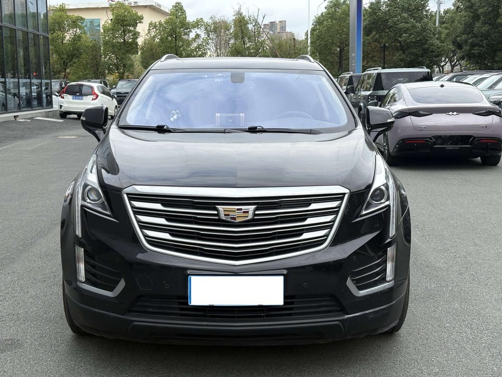 Cadillac XT5 2018 — фото автомобиля