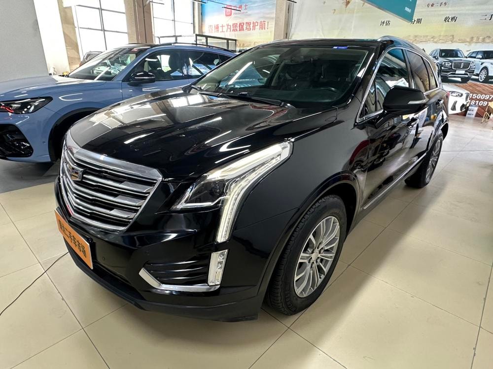 Cadillac XT5 2018 — фото автомобиля
