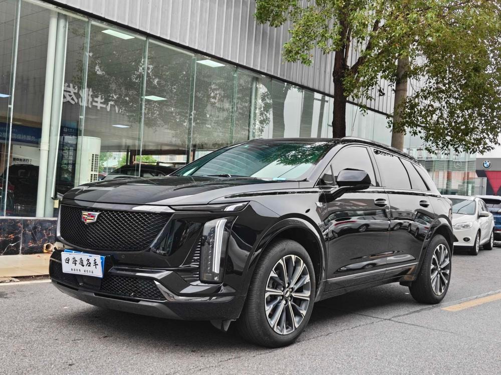 Cadillac XT5 2025 — фото автомобиля