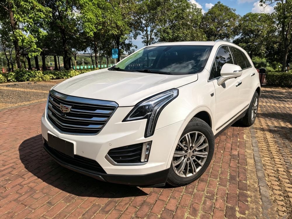 Cadillac XT5 2018 — фото автомобиля
