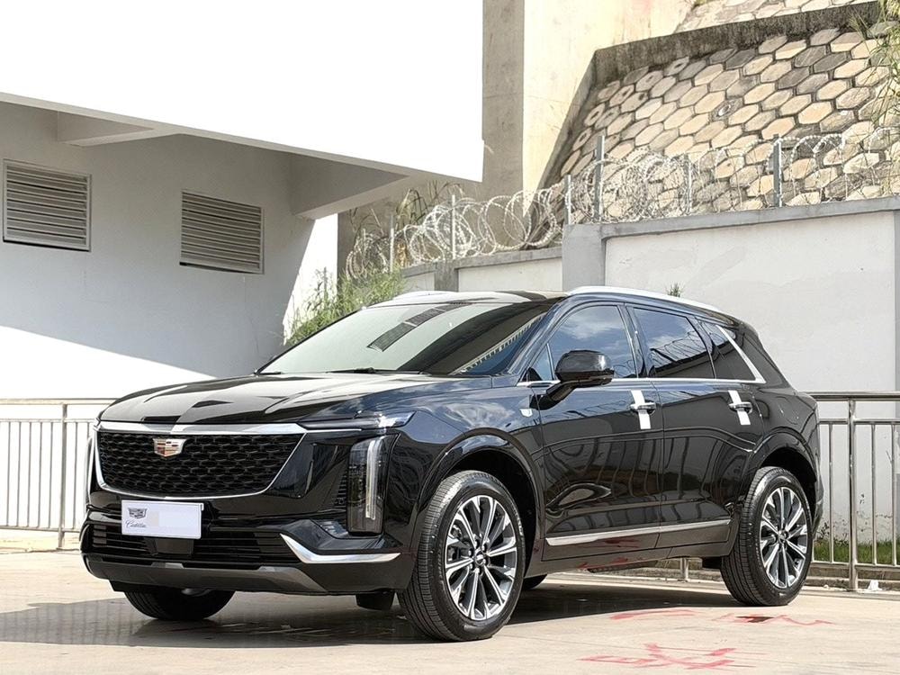 Cadillac XT5 2026 — фото автомобиля