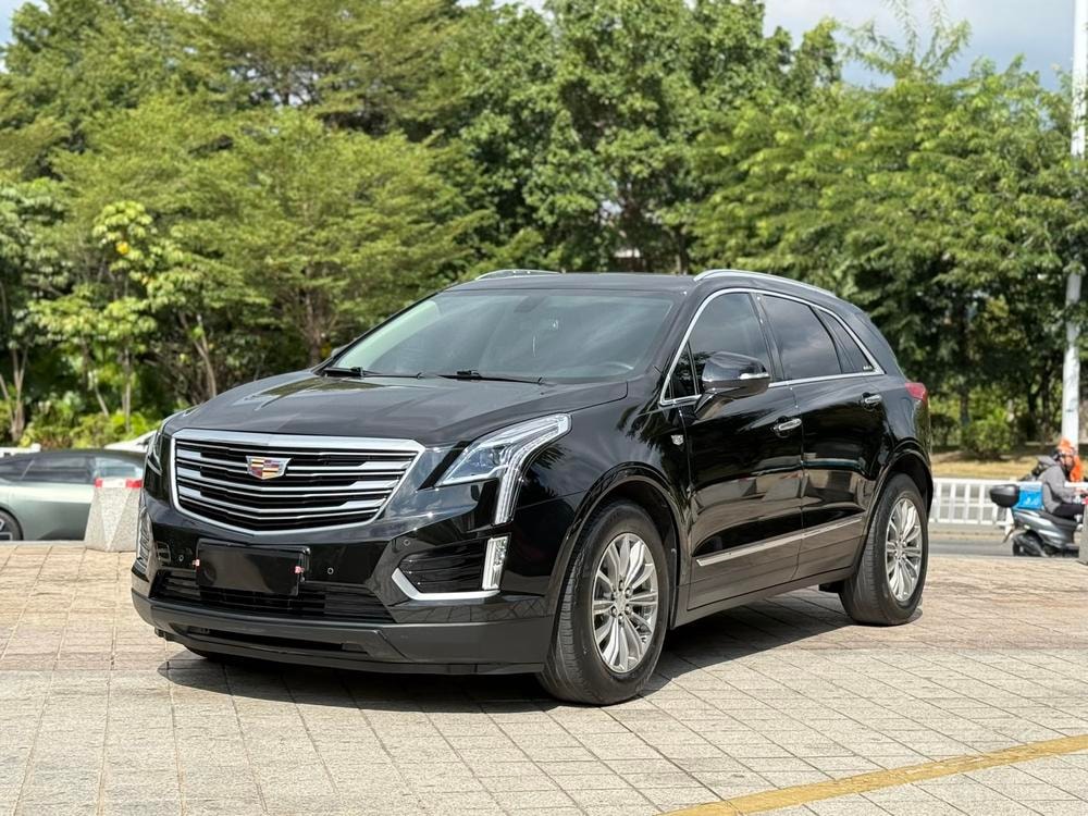 Cadillac XT5 2018 — фото автомобиля