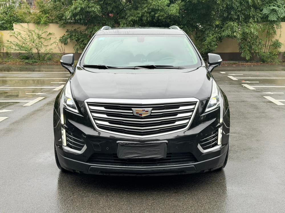 Cadillac XT5 2018 — фото автомобиля
