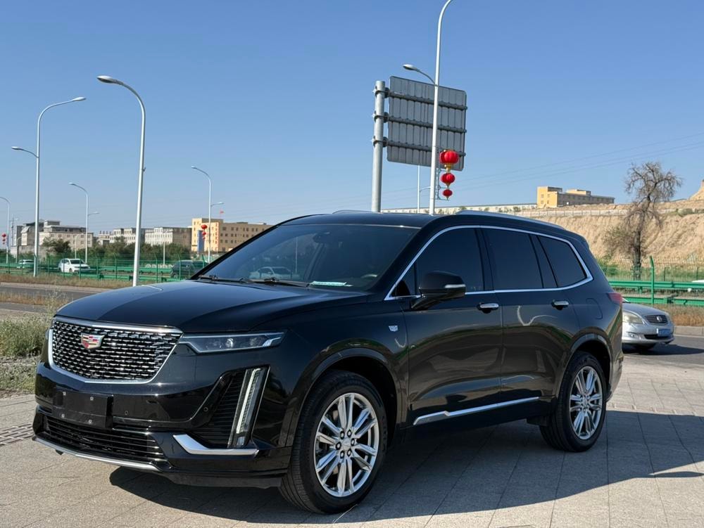 Cadillac XT6 2022 — фото автомобиля