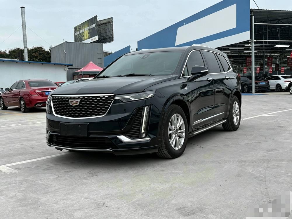 Cadillac XT6 2021 — фото автомобиля 1
