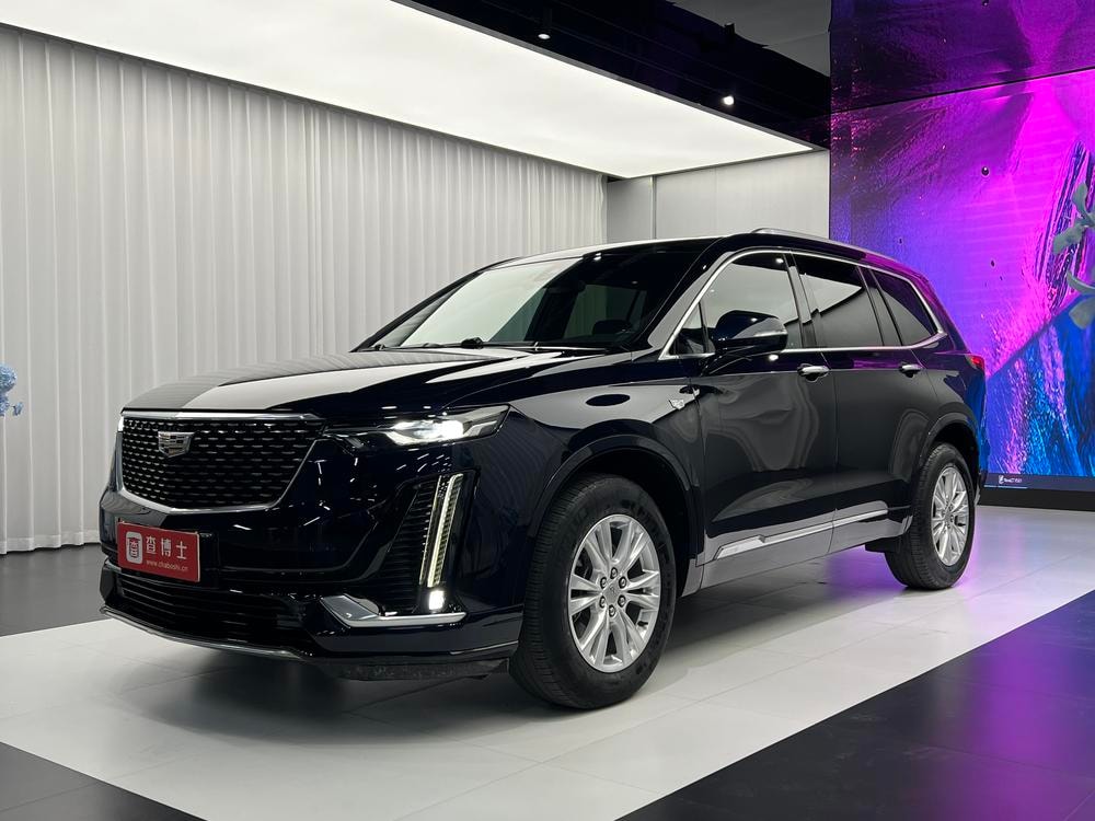 Cadillac XT6 2021 — фото автомобиля