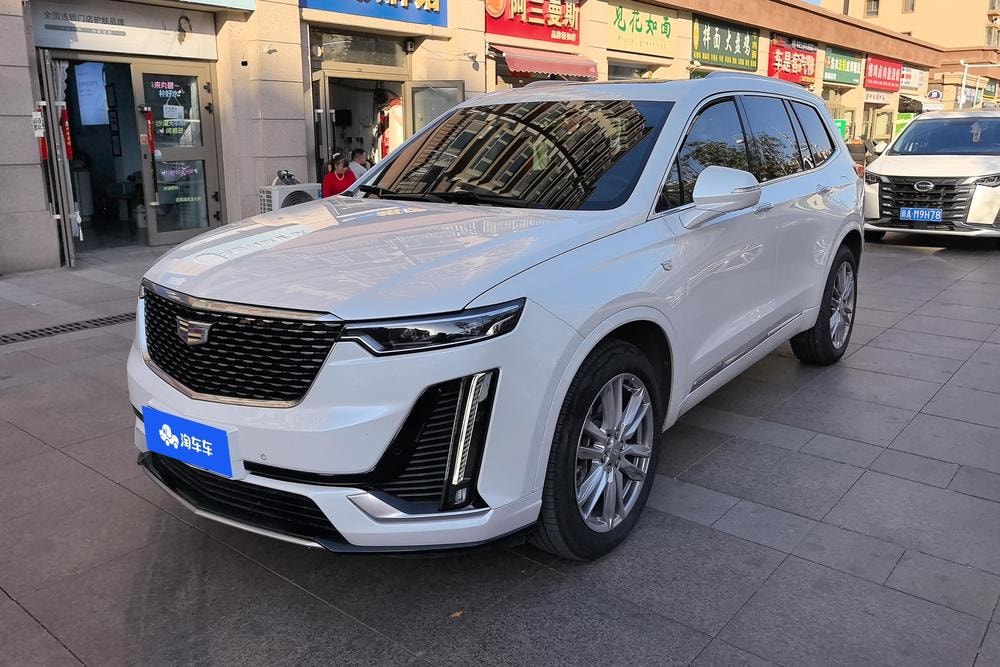Cadillac XT6 2022 — фото автомобиля