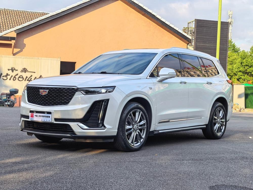 Cadillac XT6 2022 — фото автомобиля