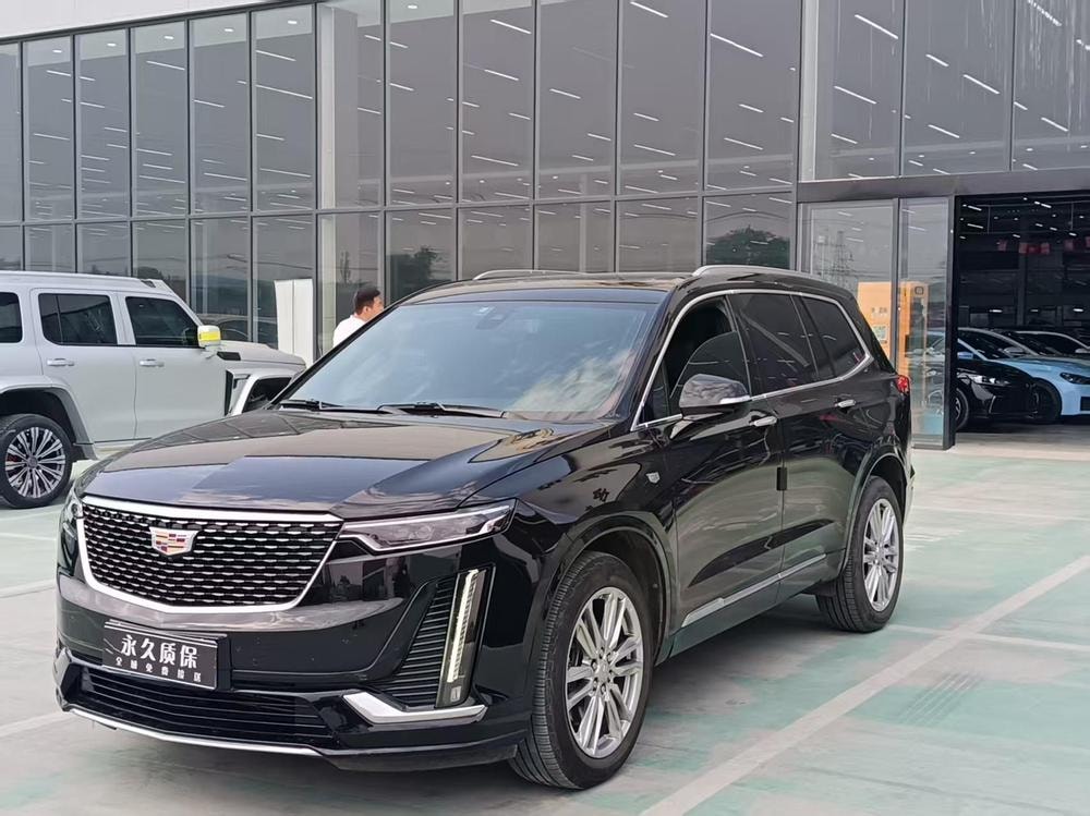 Cadillac XT6 2022 — фото автомобиля