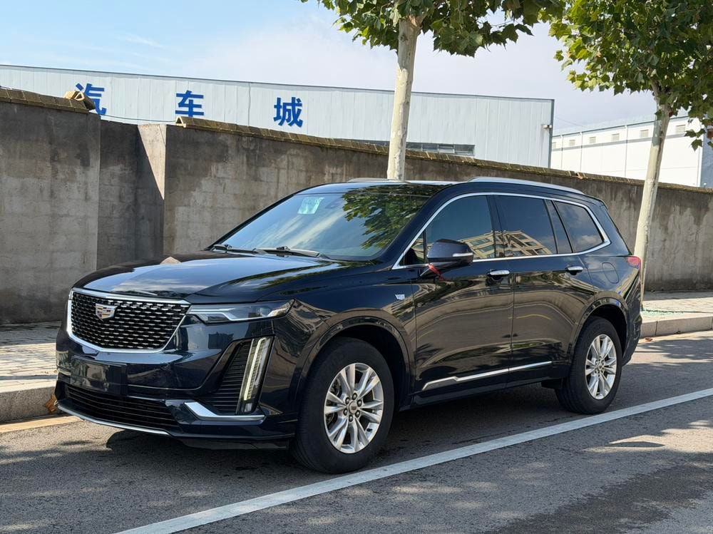Cadillac XT6 2021 — фото автомобиля