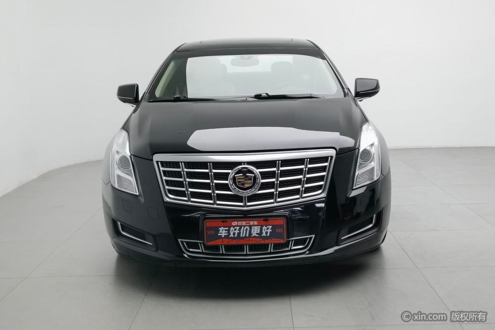 Cadillac XTS 2015 — фото автомобиля