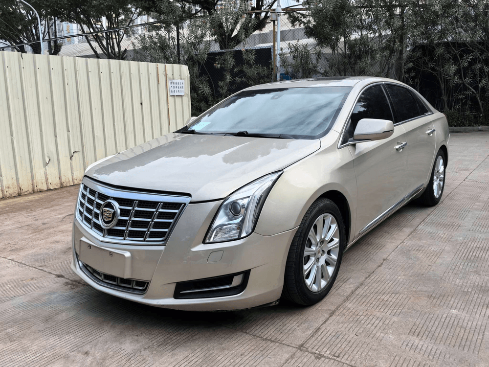 Cadillac XTS 2014 — фото автомобиля 1