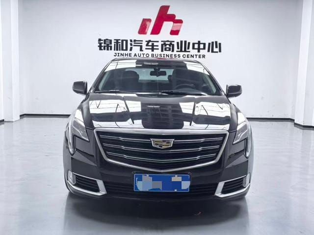 Cadillac XTS 2018 — фото автомобиля 1