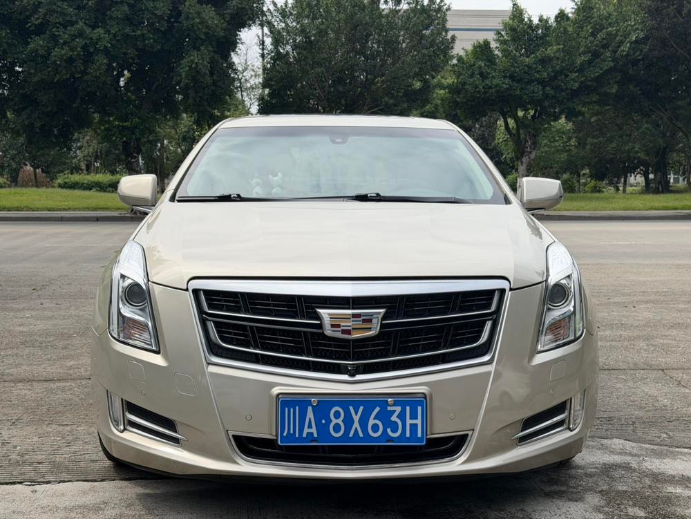 Cadillac XTS 2016 — фото автомобиля