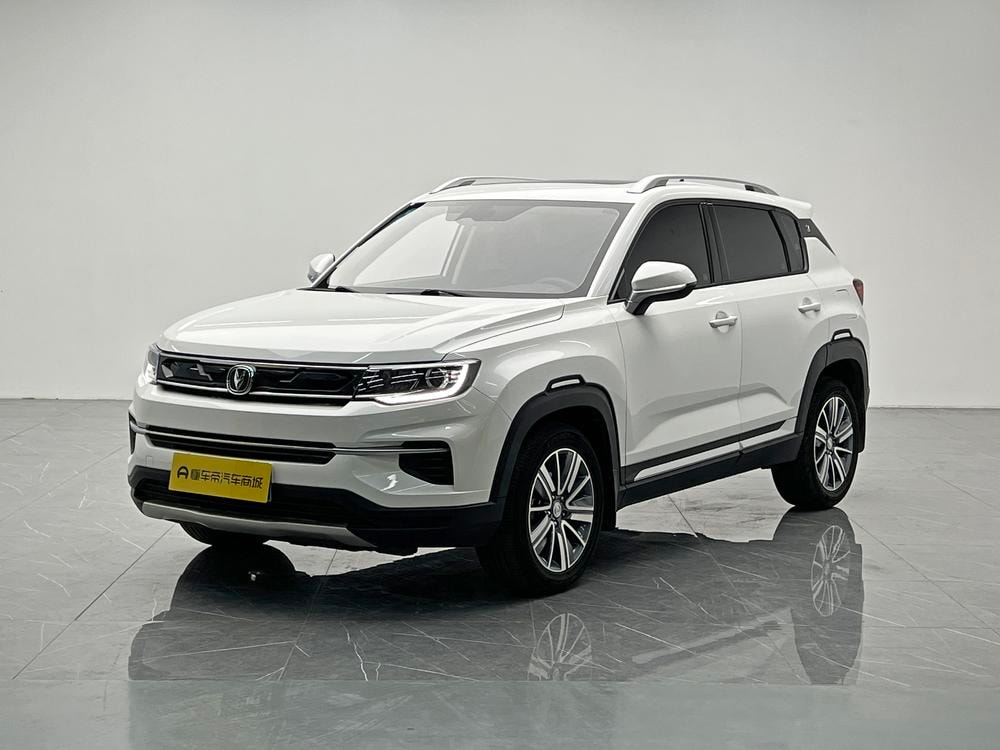Changan CS35 PLUS 2019 — фото автомобиля