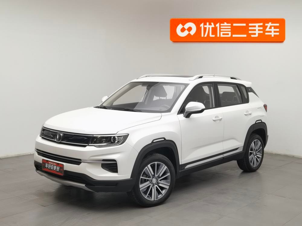 Changan CS35 PLUS 2019 — фото автомобиля
