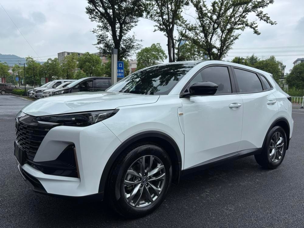 Changan CS55 PLUS 2023 — фото автомобиля