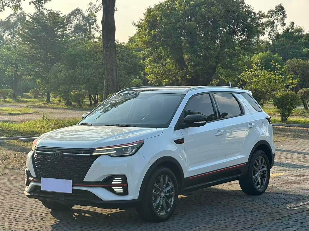 Changan CS55 PLUS 2022 — фото автомобиля